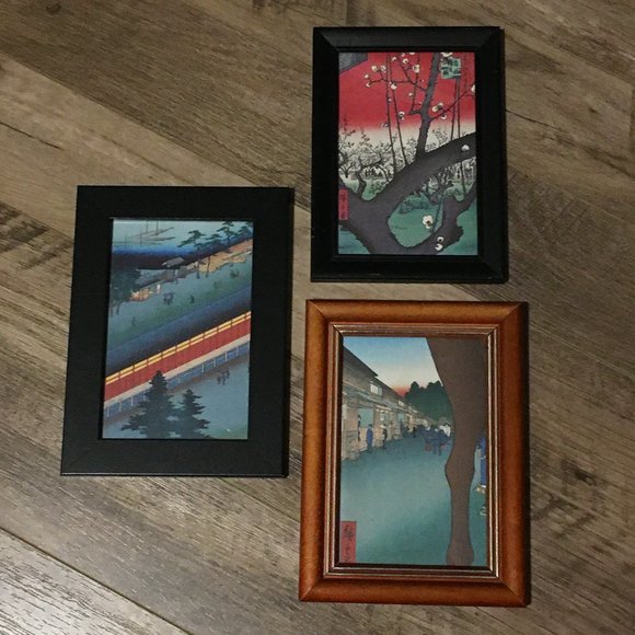 Three Wooden Frame Lot With Sumi-E Hokusai Prints - Picture 5 of 6